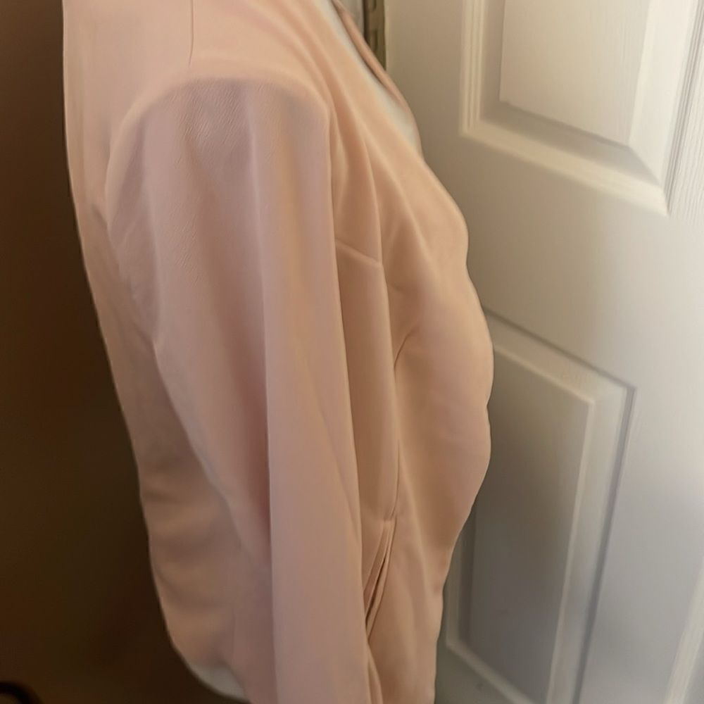 BCBGeneration Blazer Suit Jacket NWT Size Small Color Pink - Picture 5 of 8